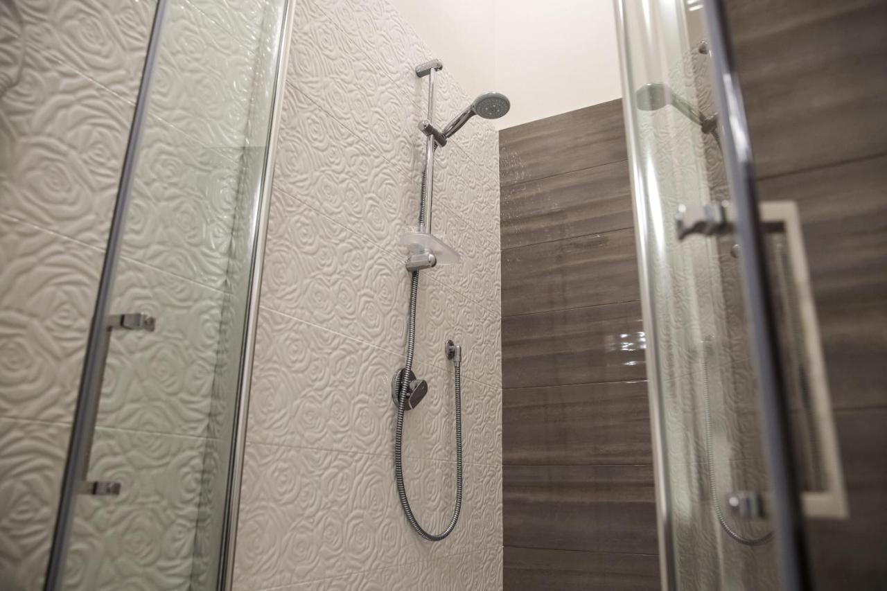 Gleda Rooms Deluxe Pompéi Extérieur photo